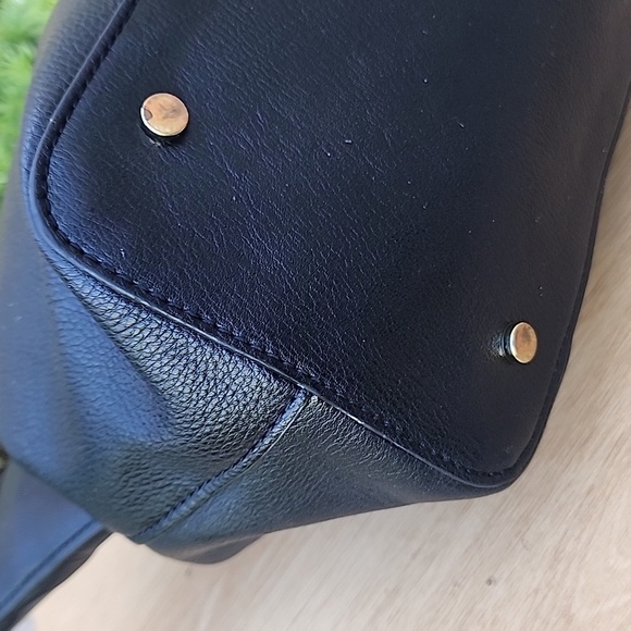 Neiman Marcus Black Handbag with Snakeskin embossed handles - Picture 8 of 15